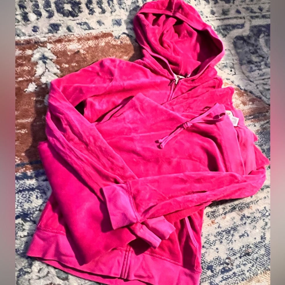 Vintage juicy couture full set. Perfect for any Y2K trendsetter! - Picture 2 of 10
